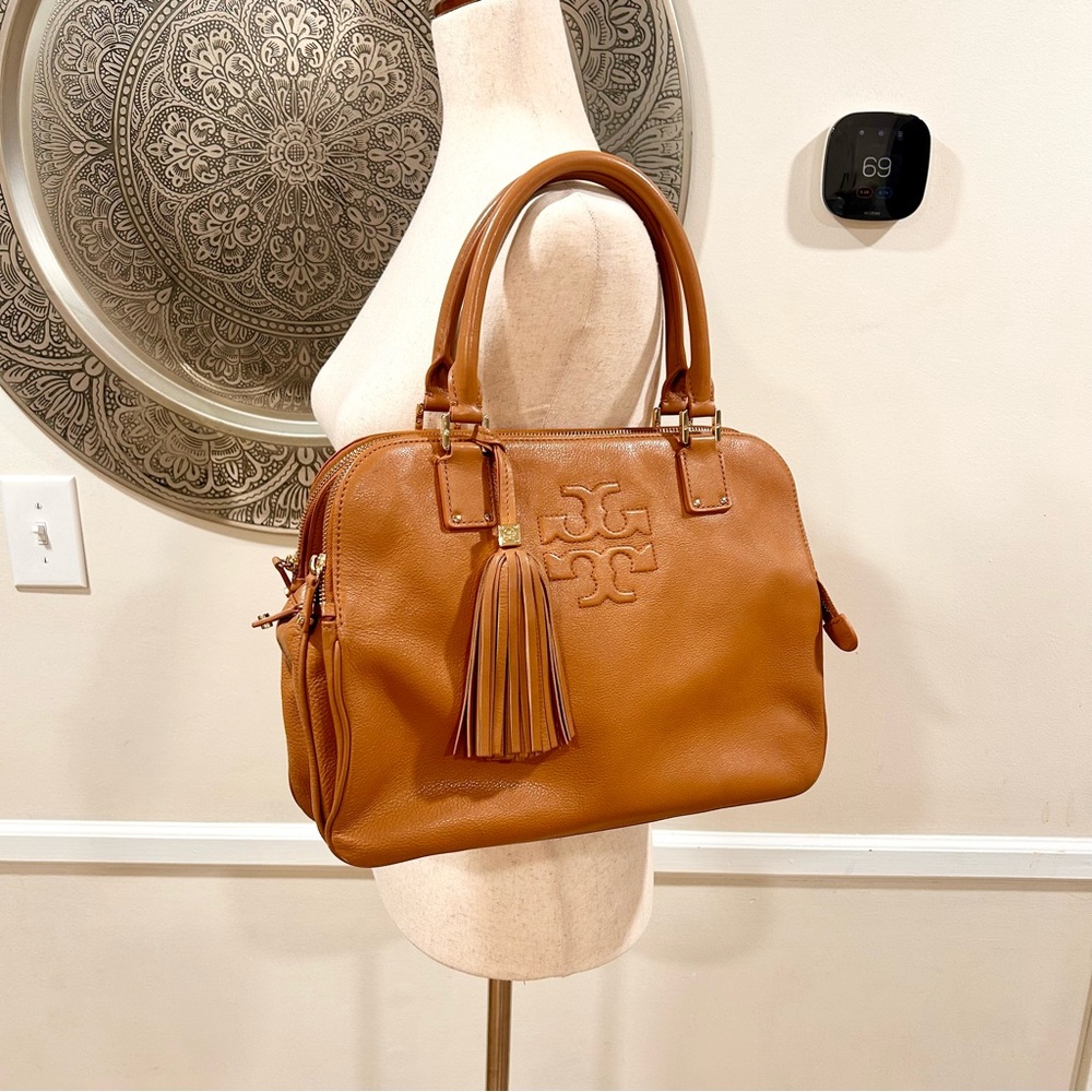 TORY BURCH Rotal tan Thea triple zipper handbag - Great size!! - Picture 2 of 12
